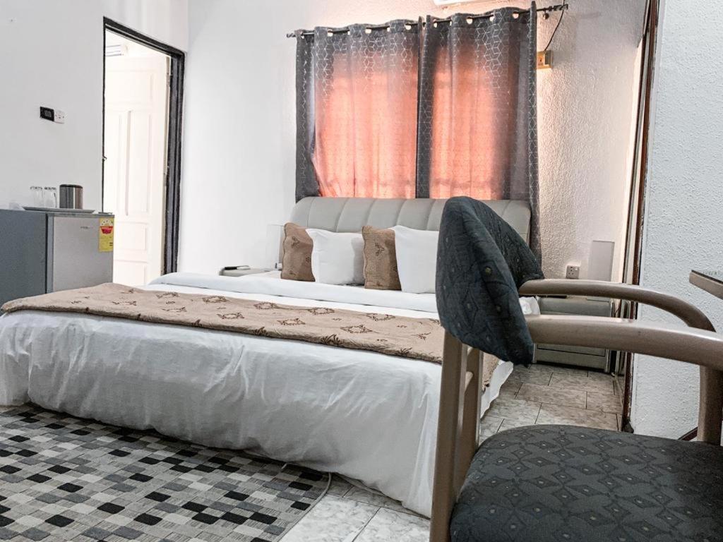 אקרה Hill View Hotel West Airport מראה חיצוני תמונה