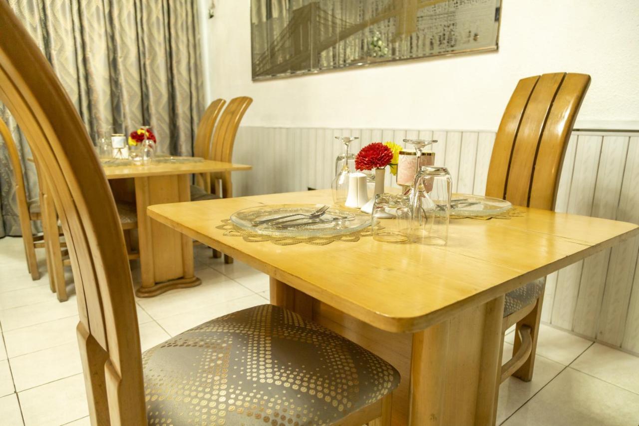 אקרה Hill View Hotel West Airport מראה חיצוני תמונה