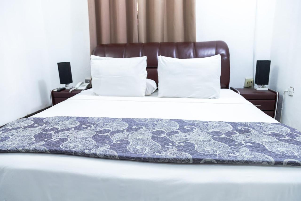 אקרה Hill View Hotel West Airport מראה חיצוני תמונה