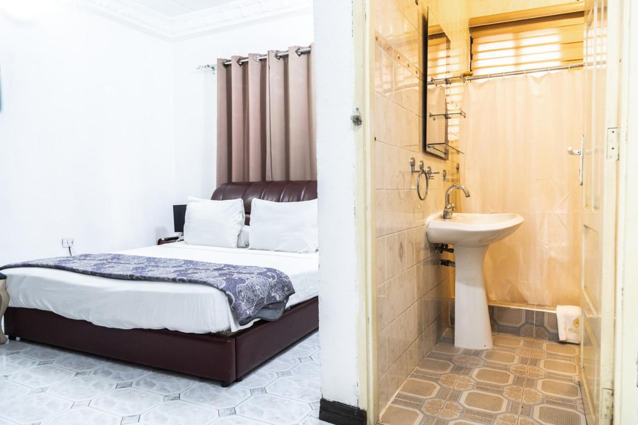 אקרה Hill View Hotel West Airport מראה חיצוני תמונה